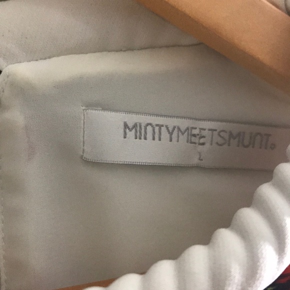 Cropped pattern top - Picture 2 of 3